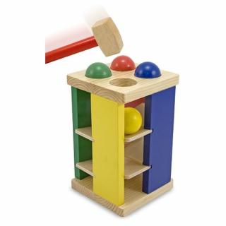 Turnul din lemn cu ciocan si bile Melissa and Doug