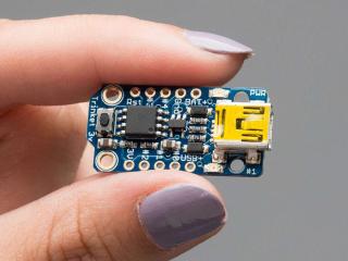 Trinket - Mini Microcontroller - 3.3V Logic