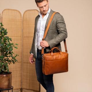 Geanta de laptop din piele naturala, The Chesterfield Brand, Frazer 15 inch, Maro coniac
