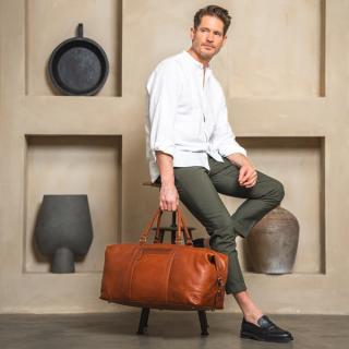 Geanta de voiaj unisex The Chesterfield Brand, din piele moale, Cavoli, Maro coniac