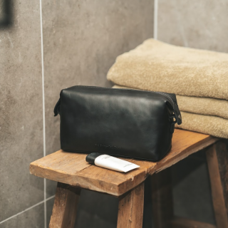 Geanta pentru cosmetice The Chesterfield Brand, din piele naturala, Westport, Negru