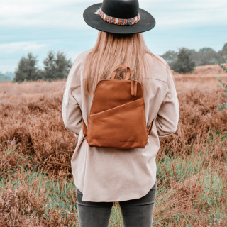 Rucsac de dama din piele naturala, The Chesterfield Brand, Claire, Maro coniac