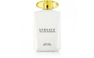 Gianni Versace Yellow Diamond Loțiune de corp 200 Ml