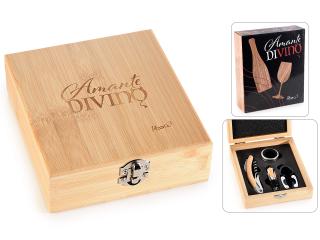 Cutie din lemn cu 4 accesorii somelier pentru vin