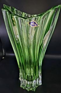 Vaza plantica verde din cristal de BOHEMIA