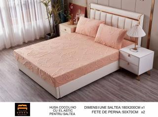 Husa Cocolino cu Elastic, cu Fluturi Gofrati, 180x200cm+2 Fete de Perna, Corai-M7519