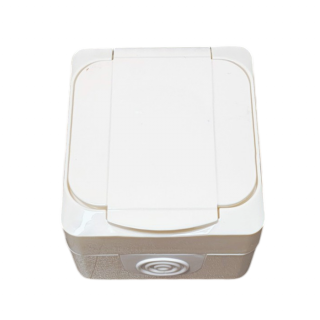 Priza simpla cu impamantare si cu protectie copii, IP44 alb, montaj aplicat