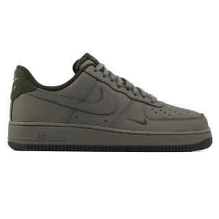 AIR FORCE 1 07 LV8 ESS+