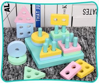 Joc de tip Montessori - Sortator cu 4 forme geometrice culoare pastel