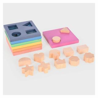 Shape Stacker, placi din lemn cu forme pentru sortat