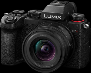 Panasonic LUMIX DC-S5DN (kit cu body S5D si obiectiv zoom LUMIX S 18-40mm   F4.5-6.3) Aparat mirrorless Panasonic Full Frame