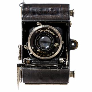 Voigtlander Perkeo  3X4cm