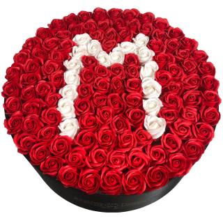 Litera M din Trandafiri in Cutie Gigant, 50 cm