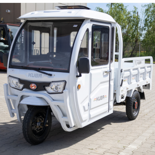 Triciclu Electric utilitar cu cabina inchisa, Fara Permis (viteza max 25km h), Kuba E-Kamyonet cu volan, autonomie max 70km, 72V 58Amperi, Bena Basculabila, Masa Maxima 676kg, Carte RAR inclusa
