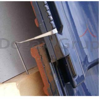 Clema fixare tigla ceramica, beton tip K
