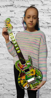 Chitara de Jucarie Ben 10 ,       79 cm, pentru Copii