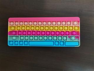 Joc antistrees din silicon Pop it Tastatura Multicolora Keyboard