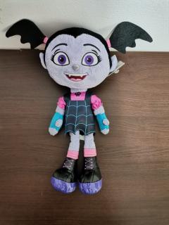 Papusa de plus Vampirina