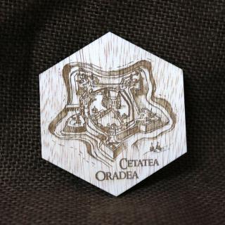 Magnet De Frigider Hexagonal, Gravat Cetatea Din Oradea, desen realizat manual