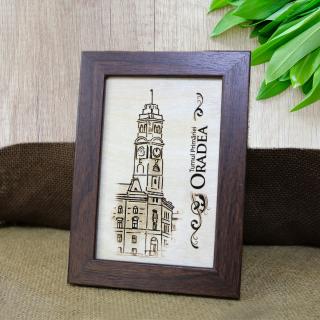 Tablou suvenir, gravat pe lemn, Turnul Primariei Oradea, dimensiune 10 x15 cm, rama inclusa