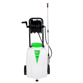 Pulverizator Micul Fermier cu acumulator si roti, bazin de 40L, furtun 30 m, lance telescopica