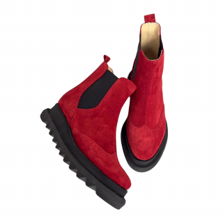 Ghete dama din piele intoarsa cu talpa extralight Linda Red