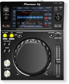 Multi-player compact Pioneer DJ XDJ-700