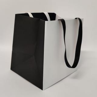 Punga carton ALB   NEGRU 25x20x25 cm netiparita, cu maner din panglica