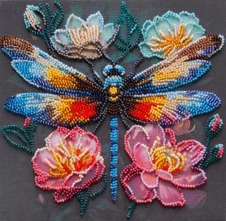 Set broderie cu margele cusute, Aripi colorate, 20x20 cm