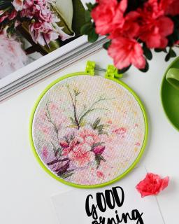 Set broderie in cruciulita, cu gherghef, Primavara delicata, 15x15 cm