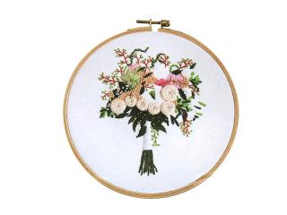 Set pentru brodat cu imprimeu, fara gherghef, Buchet cu trandafiri albi, 15,4 x 16,7 cm