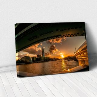 Tablou Canvas - Under the Bridge