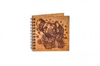 Agenda 10x10 personalizata din lemn cu elefant