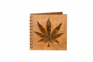 Agenda 10x10 personalizata din lemn cu frunza de marijuana gravata