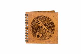 Agenda 10x10 personalizata din lemn cu instrumente muzicale