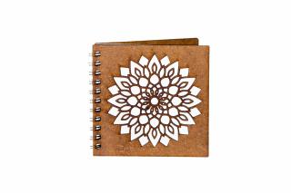 Agenda 10x10 personalizata din lemn cu mandala cu colturi