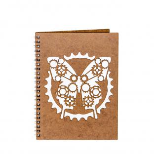 Agenda A5 personalizata din lemn cu fluture mecanic