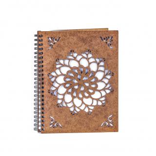 Agenda A5 personalizata din lemn cu mandala tip floare care se deschide