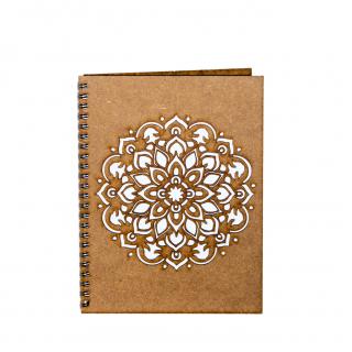 Agenda A5 personalizata din lemn cu mandala tip floare