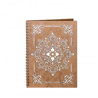 Agenda A5 personalizata din lemn cu model traditional romanesc