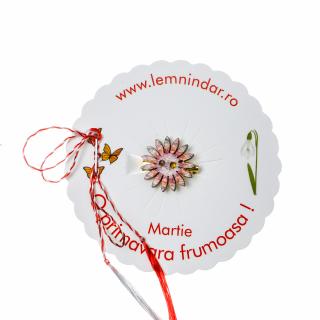 Martisor-brosa cu o floare retro in stil boem cu nuante de roz si crem