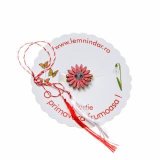 Martisor-brosa cu o floare retro in stil boem rosie cu centrul verzui