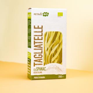 Tagliatelle ecologice cu spanac