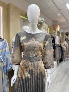 Rochie casual  midi din voal plisat si curea in talie