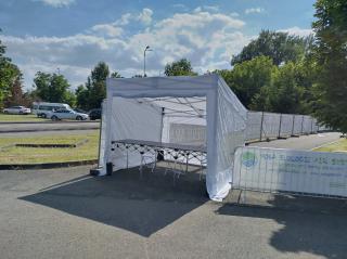 Pavilion pliabil FLEXPRO TRAPEZO - dimensiune 3x3m - culoare alb, complet impermeabil, inclusiv pereti si podea din PVC