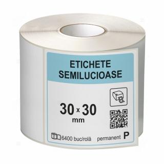 Rola etichete autoadezive semilucioase 30x30 mm, adeziv permanent, 6400 etichete rola