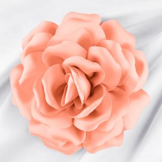 Brosa floare roz somon cu diametru de 15 cm, cu clips pentru par