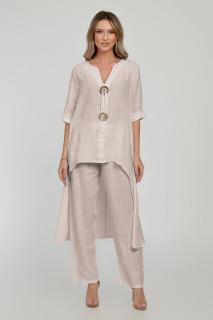 Compleu din in, cu nasturi decorativi, cu pantaloni si bluza tunica mai lunga in spate, bej