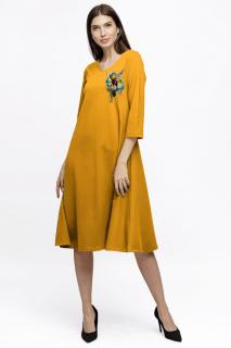 Rochie Eva midi galben  mustar A line din tricot de vascoza si decolteu rotund, imprimeu floare la piept