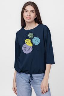 Tricou cu maneca 3 4 din tricot de bumbac cu snur la baza, bleumarin cu imprimeu chip stilizat